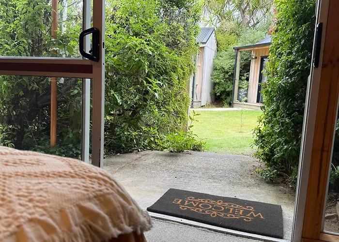 Te Anau Lakefront Backpackers
